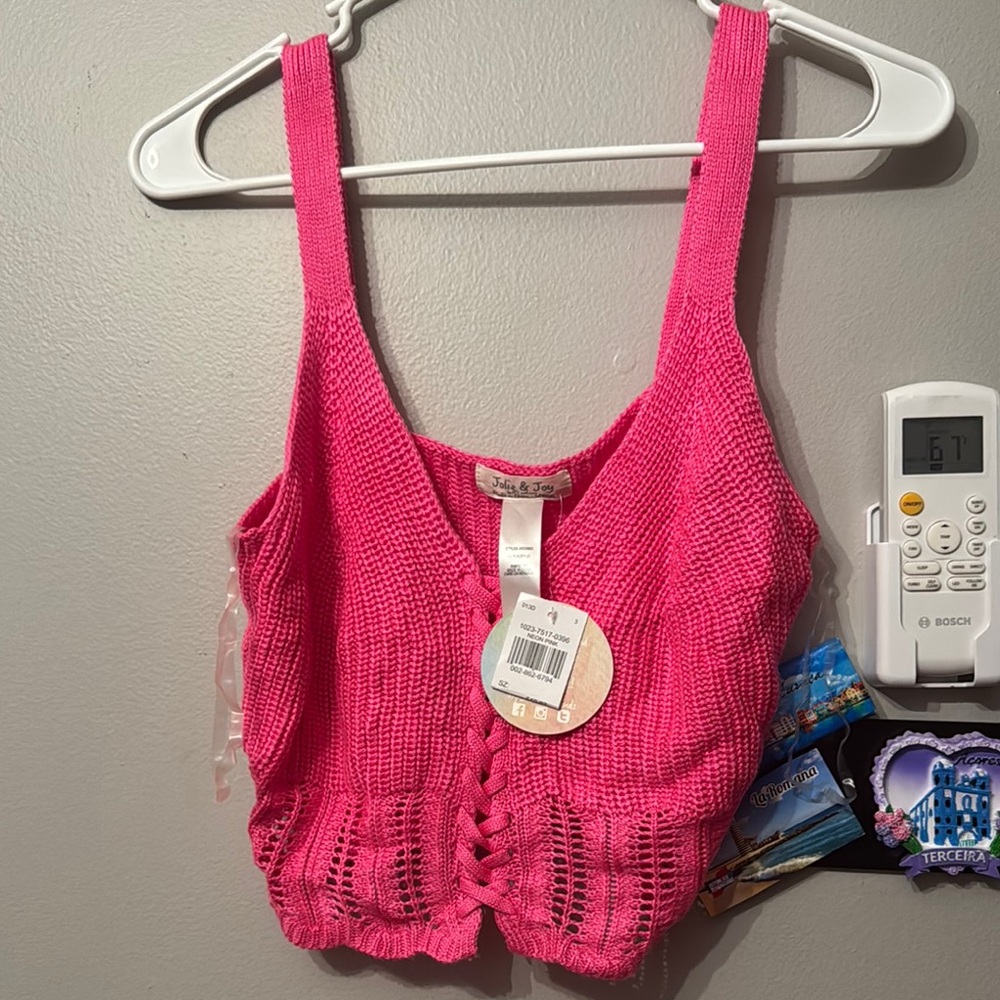 Pink Ribbed Cropped Tank Top - Picture 2 of 4